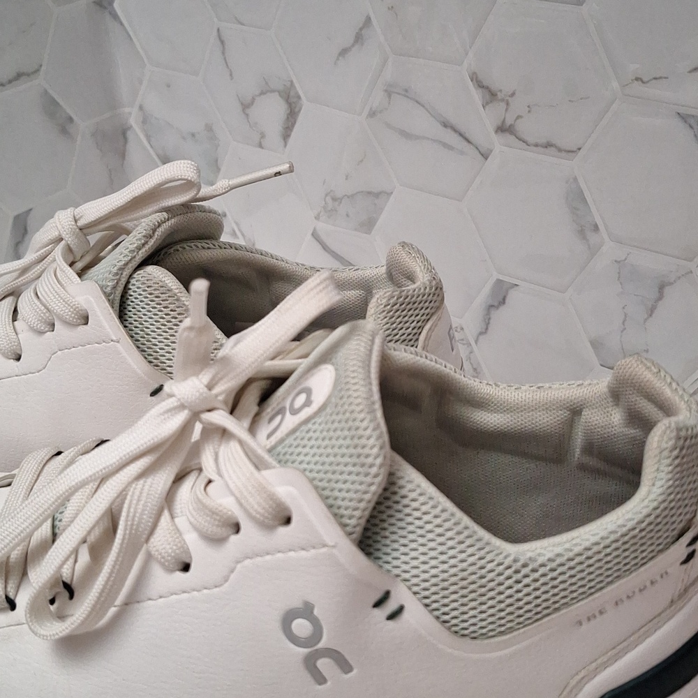 On Running The Roger Advantage White Leather Trainer Running Shoes Womens Size 7 - Picture 15 of 15
